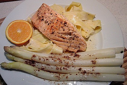 Albertos Lachsfilet mit Asti Spumante 6