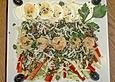 Alberto's Garnelensalat mit Oliven/Knoblauchpesto