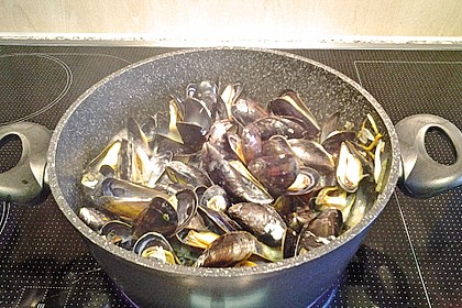 Muscheln in Weißwein 28