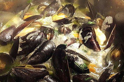 Muscheln in Weißwein