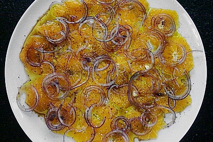 Orangen - Carpaccio mit roten Zwiebeln und schwarzem Pfeffer 2