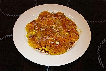 Orangen - Carpaccio mit roten Zwiebeln und schwarzem Pfeffer 3