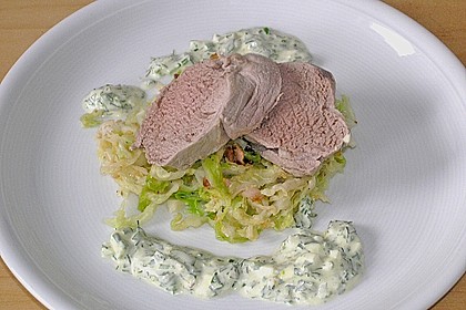 Pochiertes Schweinefilet auf lauwarmem Suppengem&uuml;sesalat 1