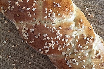 Hefeteig für Zopfbrot, Schnecken oder Figuren 15