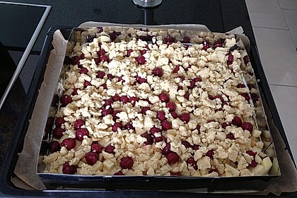 Obst - Quark - Streuselkuchen 10