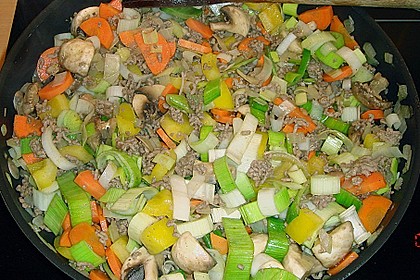 Hackfleisch - Schmand - Torte 4