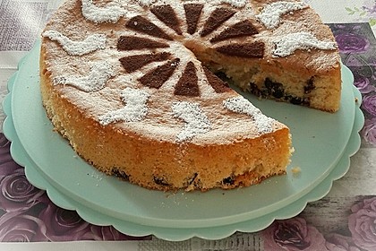 Einfacher Marzipankuchen mit zwei Zutaten 3