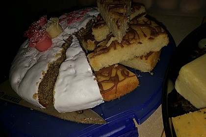 Einfacher Marzipankuchen mit zwei Zutaten 6