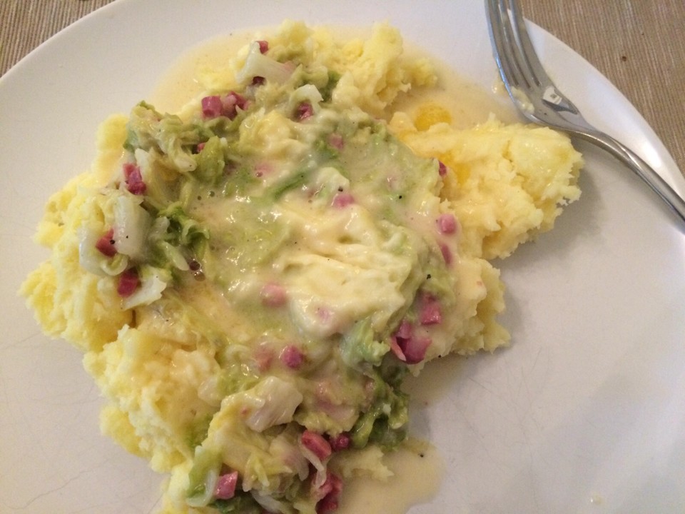 Rahmwirsing mit Kartoffelpüree