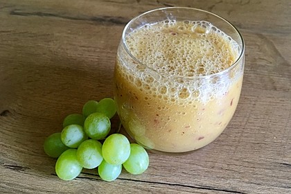 Nektarinen-Weintrauben-Smoothie 1
