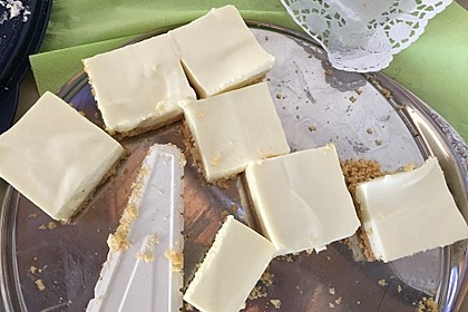 Erdbeer-Blechkuchen mit Cream Cheese Frosting 9