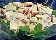 Rapunzelsalat mir Saure - Sahne - Dressing und Apfel