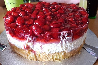 Frische Himbeertorte mit Schmand 60