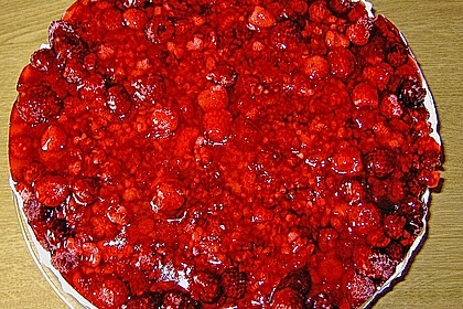 Frische Himbeertorte mit Schmand 56
