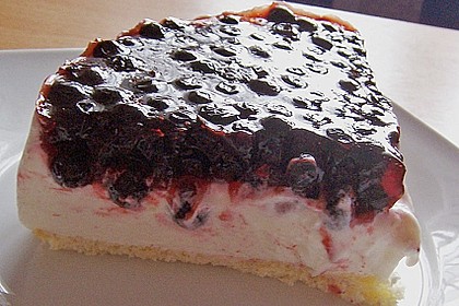 Frische Himbeertorte mit Schmand 92