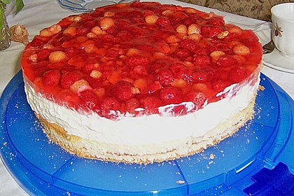 Frische Himbeertorte mit Schmand 81