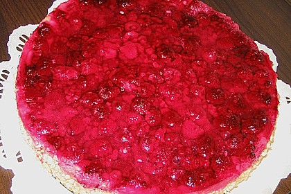 Frische Himbeertorte mit Schmand 93