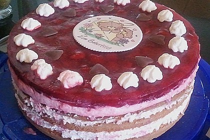 Frische Himbeertorte mit Schmand 34