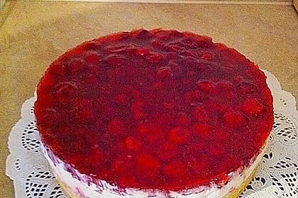 Frische Himbeertorte mit Schmand 29