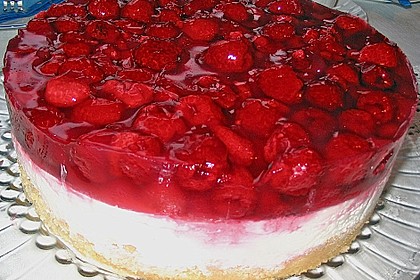 Frische Himbeertorte mit Schmand 27