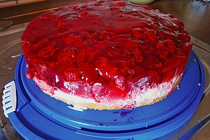 Frische Himbeertorte mit Schmand 74