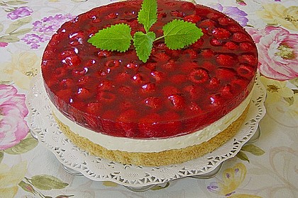 Frische Himbeertorte mit Schmand 1