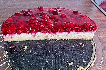 Frische Himbeertorte mit Schmand 75