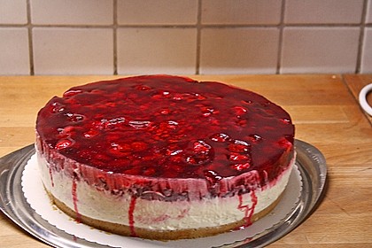 Frische Himbeertorte mit Schmand 78