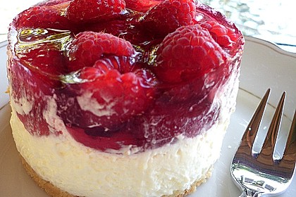 Frische Himbeertorte mit Schmand 36