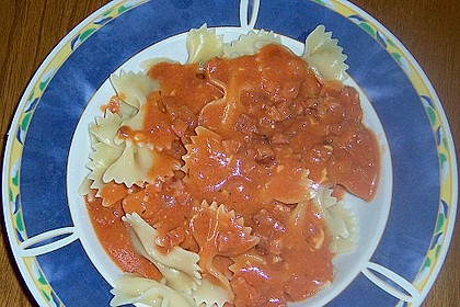 Makkaroni in Tomatensahneso&szlig;e 2