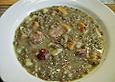 Linsensuppe mit Kartoffeln und Mettwurst
