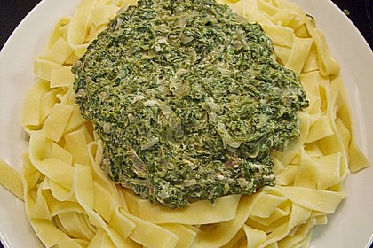 Vollkornnudeln mit Spinat - Käse Sauce 4