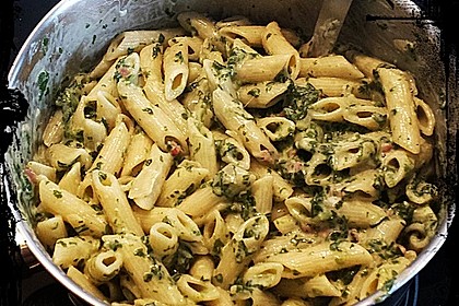 Vollkornnudeln mit Spinat - Käse Sauce 6