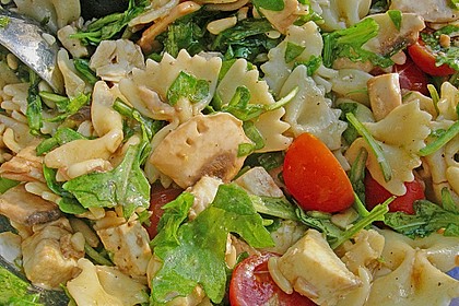 Mozzarella - Nudel Salat 5