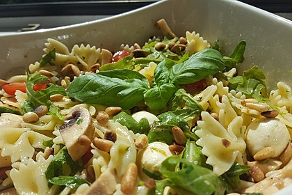 Mozzarella - Nudel Salat 3