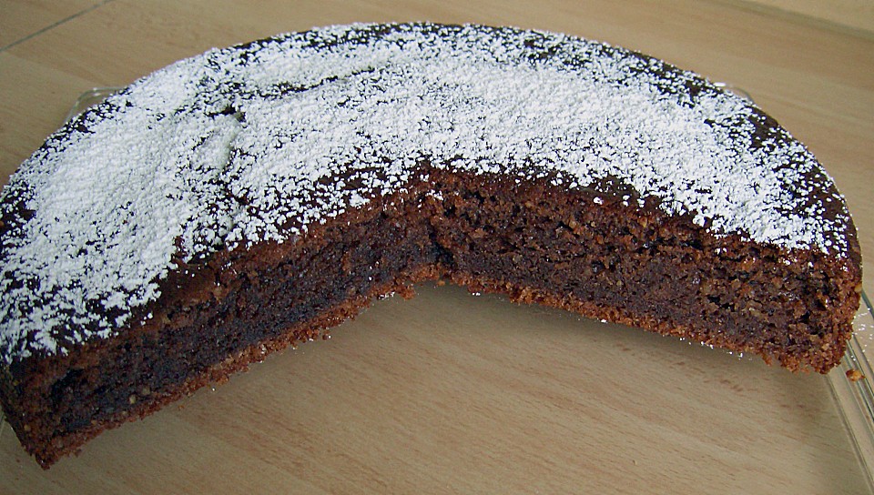 Flaumiger Schoko - Nuss - Kuchen mit Joghurt (Rezept mit Bild ...