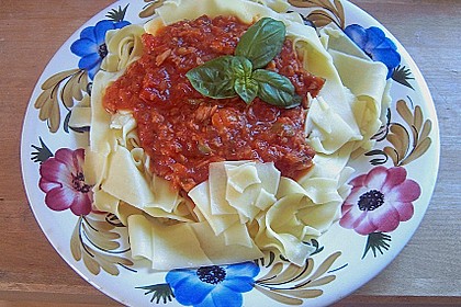Bandnudeln mit Thunfischsauce