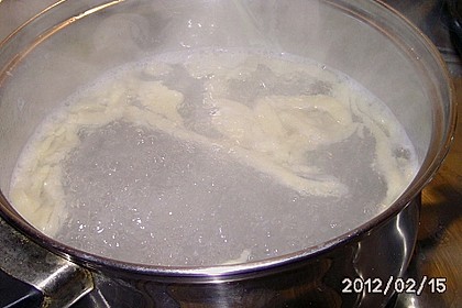 Schwäbischer Spätzleteig 10