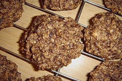 Nuss - Schokoladen - Plätzchen 1