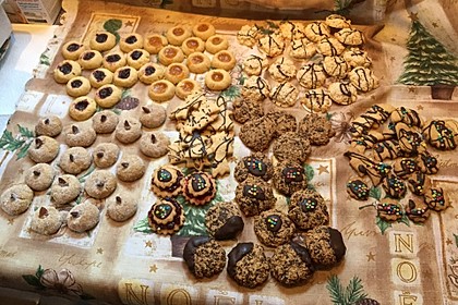 Nuss - Schokoladen - Plätzchen 2