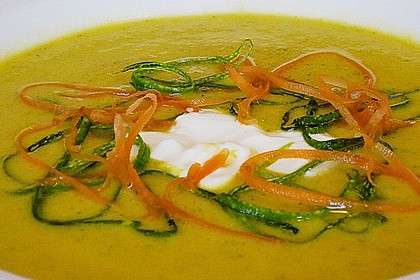 Zucchini - Curry Rahmsuppe 2