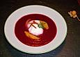 Rote - Bete - Suppe mit Orangen und Milchschaum