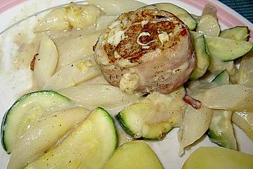 Schweinemedaillons mit Sahnegemüse