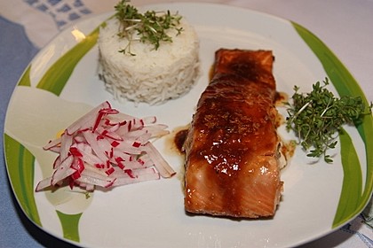 Japanischer gegrillter Lachs mit Teriyaki - Soße 22