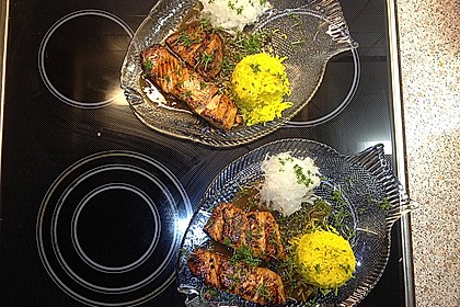 Japanischer gegrillter Lachs mit Teriyaki - Soße 21