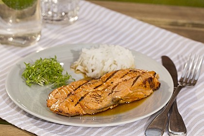 Japanischer gegrillter Lachs mit Teriyaki - Soße 1