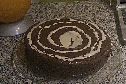 Amerikanischer Schokoladenkuchen 9