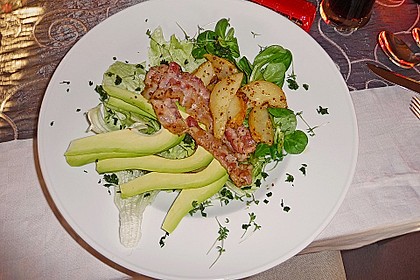 Englischer Salat mit Speck und Birnen
