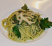 Spaghetti mit Petersilien - Knoblauchso&szlig;e (Bild)