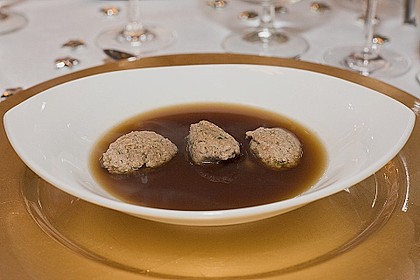 Klare Steinpilzessenz 3
